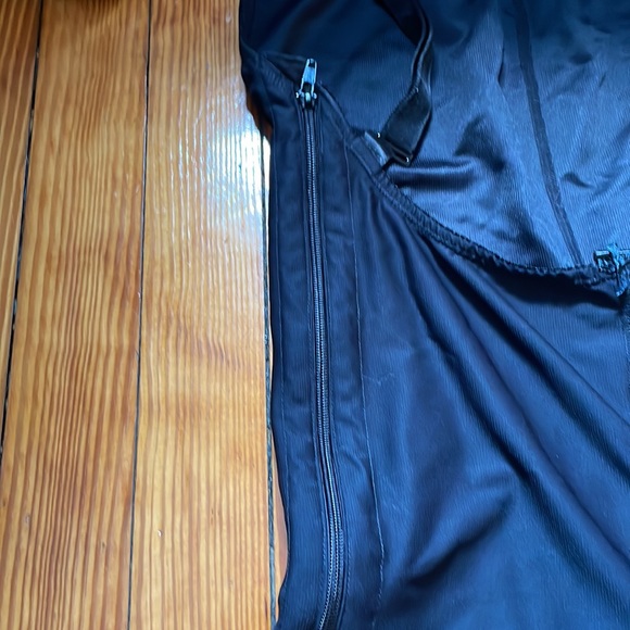 Size large side, zip post surgical recovery garment - Picture 3 of 3